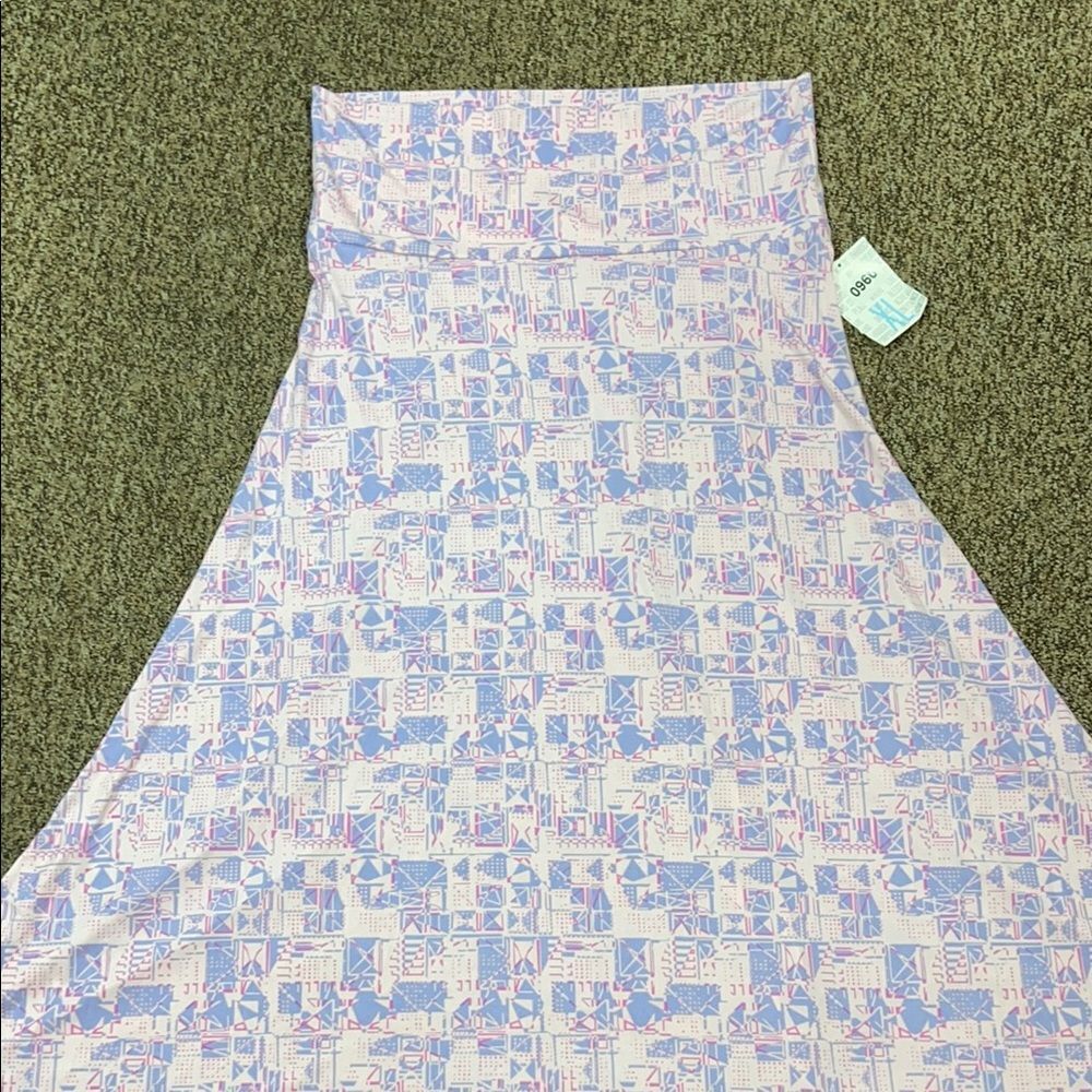 LuLaRoe Chic Blue andโPink Patterned Skirt Size XL